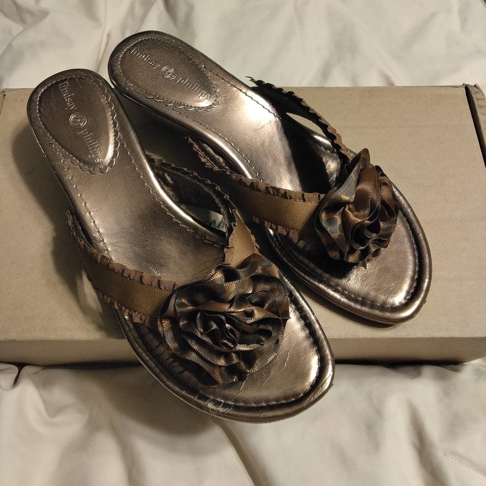 Brown Metallic Sandals with Floral Accent